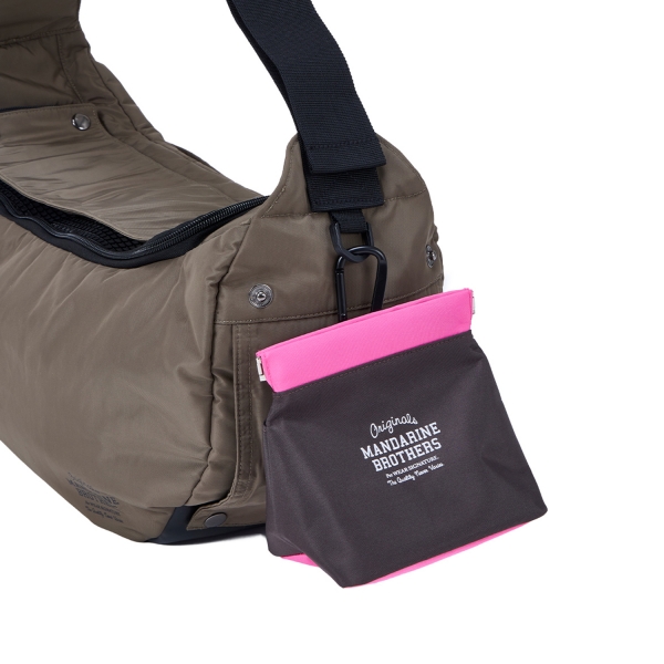 【マンダリンブラザーズ】マナーポーチ 便利なカラビナ付き