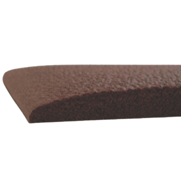 マルチマット ムニュ (衝撃吸収マット) 端は斜めになっているので、段差も少なくつまづきにくい仕様に。