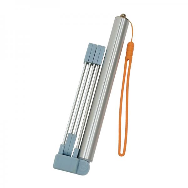 楽にとれるうんキャッチ 手首にかけてもちやすいストラップ付。