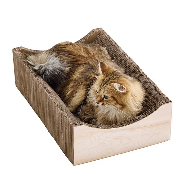 くつろげる爪とぎベッド　木目調 考え事をするにもピッタリ空間