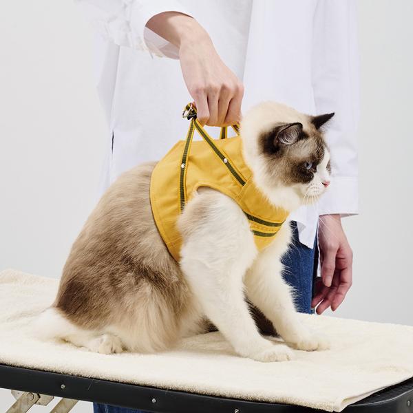 ハンドルベスト (猫用ハーネス) デニムイエロー／診察時の保定にも便利なハンドル付き。