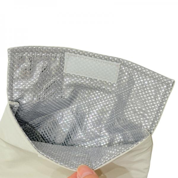 【犬と生活】冷却保冷クールマット 内側のアルミシートが保冷効果をしっかり持続させます。