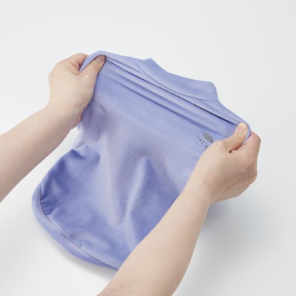 楽暖のびキャットＴシャツ 伸縮性あり。やわらかな着心地。