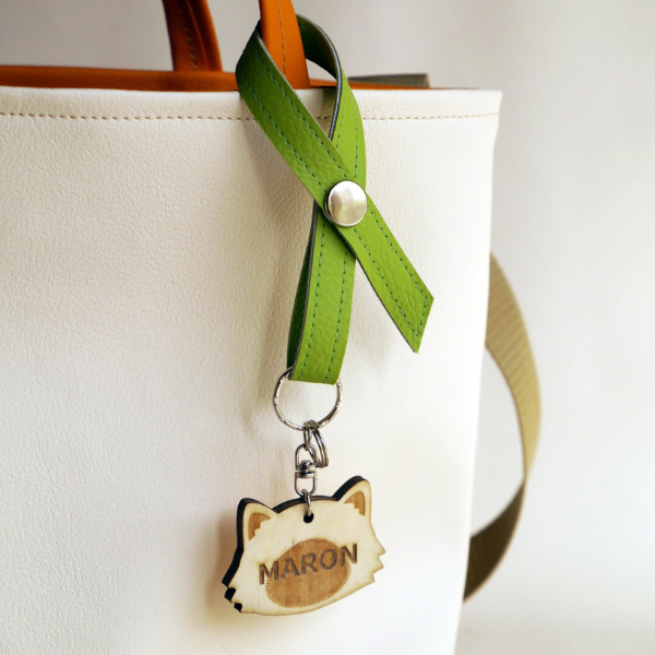 うちの猫 木製チャーム リボンキーホルダー グリーン・ロングポインテッド