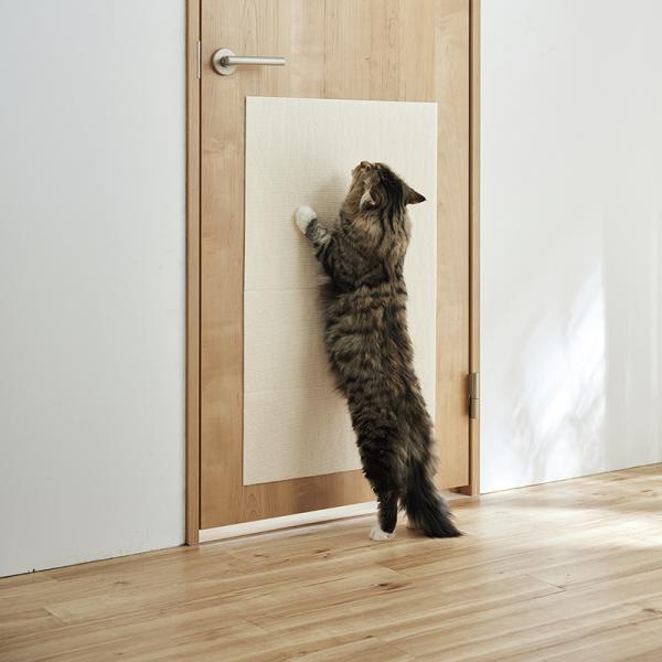 好きな場所にピッタリ貼れる爪とぎシート アイボリー