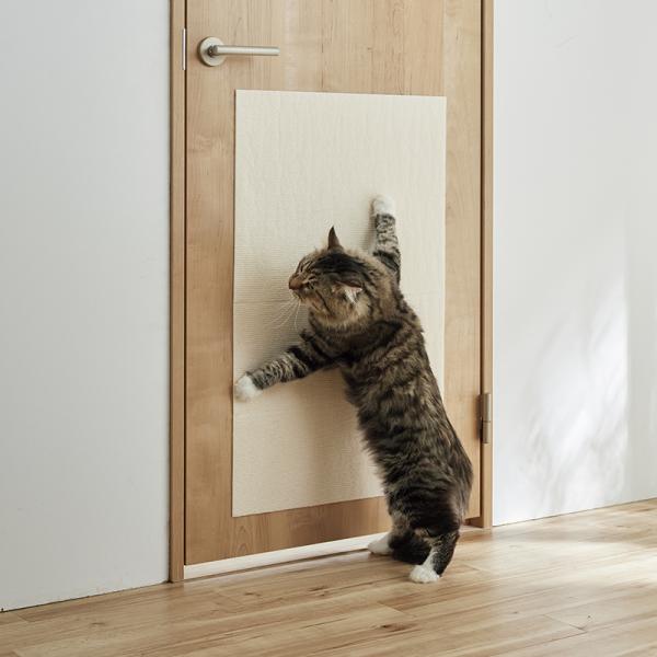 好きな場所にピッタリ貼れる爪とぎシート アイボリー