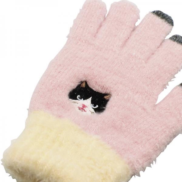 スマホ手袋　猫 にゃんこのワンポイント刺繍入り。