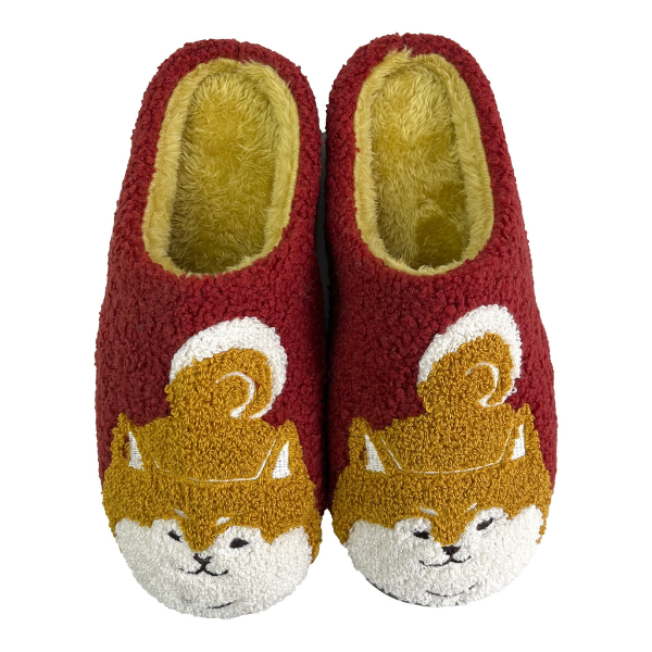 相良刺しゅうルームシューズ　柴尻君柄 レッド / 底面は波状の 凹凸で滑りにくい。