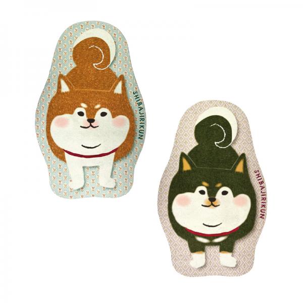 やわらか吸水足ふきマット 柴尻君 左・オレンジ／右・クロ