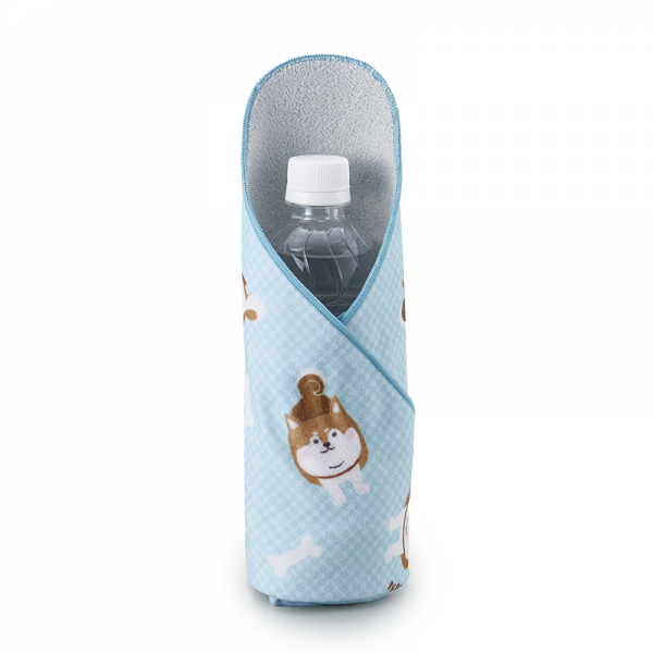 柴尻君　包んでクロス 吸水性があるのでペットボトルやぬれた傘を包んでもOK。