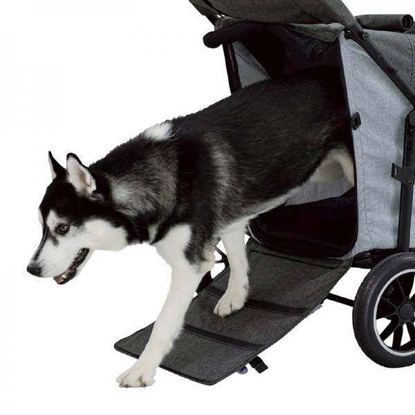 ＯＳＯＴＯ　ＧＯ　グランデ 背面スロープで足腰の弱い子やシニアの子も自分で乗り降りできます。