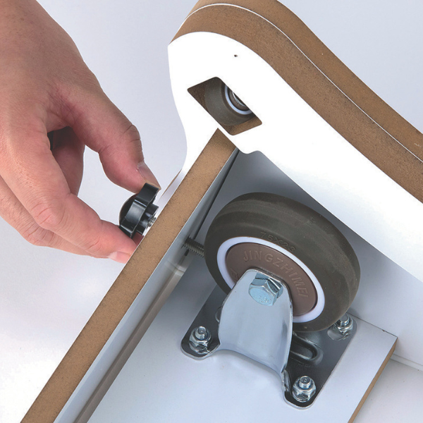 キャットホイール ホイールは台座のタイヤがスムーズに回転して回ります。夜中でも安心のストッパー付き。