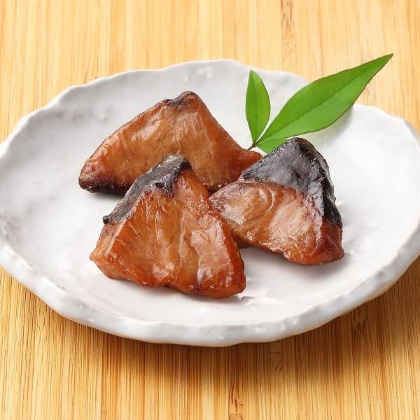 ドットわん究極のご褒美　午（うま）おせち 伊勢志摩天然ブリ 炙りステーキ