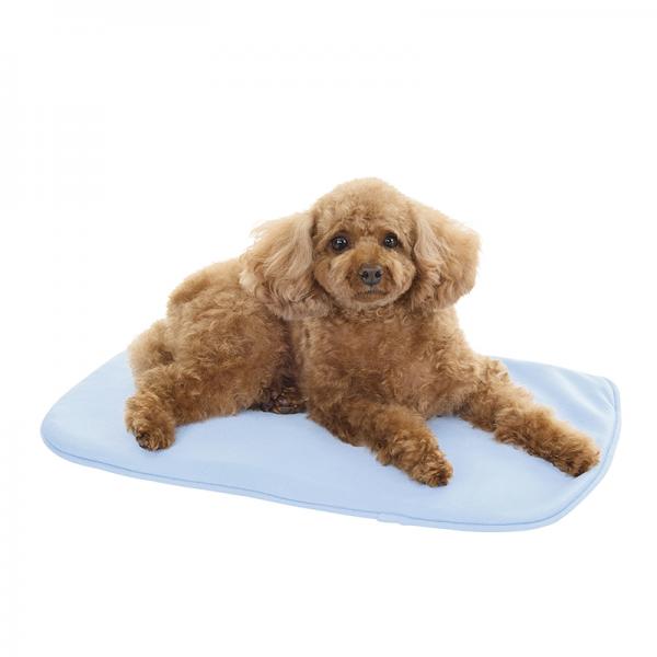 ふんわりクール　カート用マット 裏面に滑り止め付き。