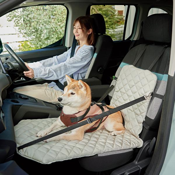 座席下への落下を防ぐ広々ボード（助手席用）（旧：フラットボード） 本体＋カバー（クール）