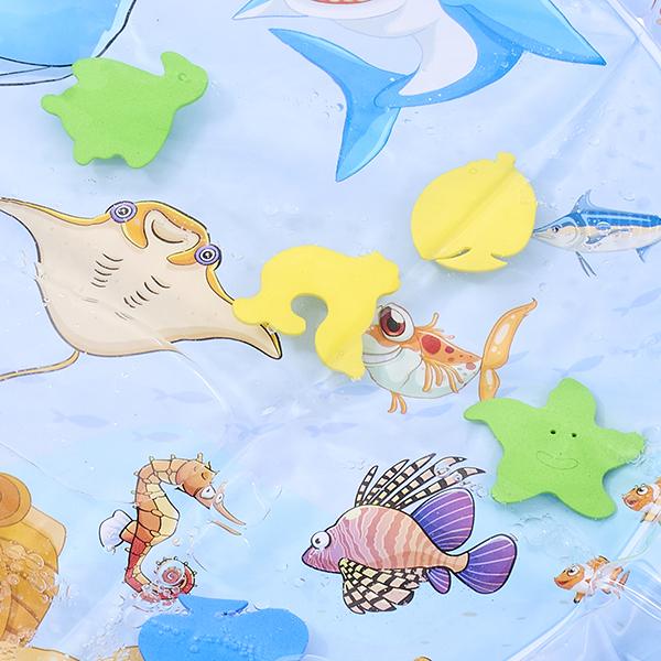 ゆらゆら☆ウォータープレイマット 中のおもちゃがゆらゆら〜