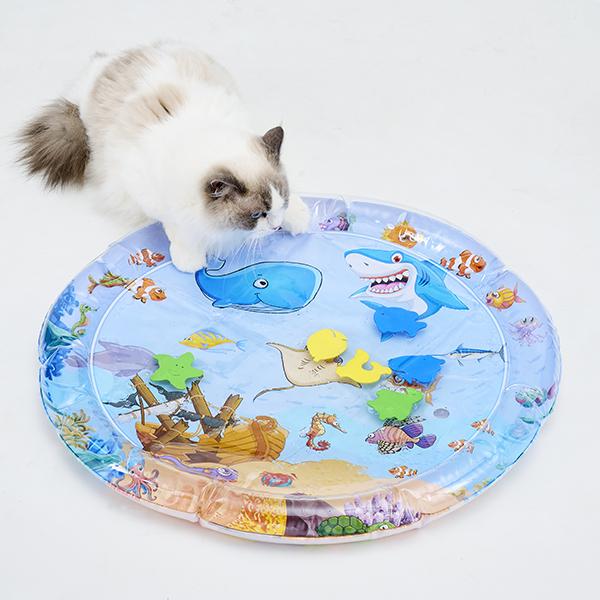 ゆらゆら☆ウォータープレイマット ゆらゆら動くお魚たちに釘付け！