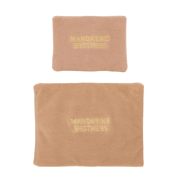 ホットパック ラテ （上：M / 下：L ）/ カバーポーチはやわらかな肌触り。