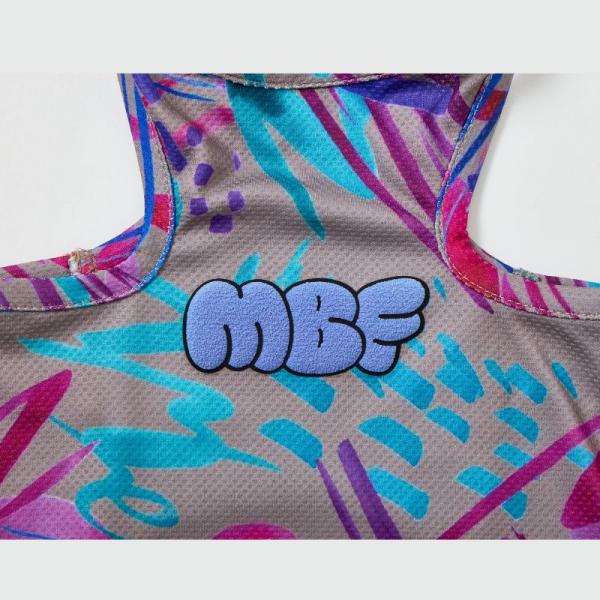 【マンダリンブラザース】クーリングタンク ロゴ発泡プリントは紫外線で色が変化。