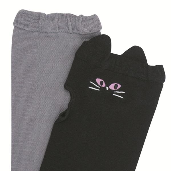 ＵＶ発色ネコミミアームカバー 刺しゅうの色が変わります