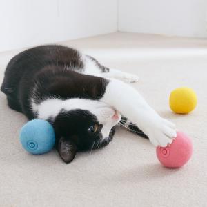 希少品　リヤドロ nao ウールのボールで遊ぶ猫　2体