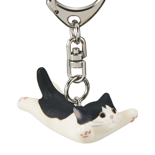 跳ぶにゃん　キーホルダー 白黒