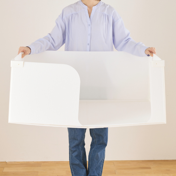 はみ出し飛び散りを防ぐ囲い付きトイレ（旧：やわらかプラダントイレ） 超軽量で移動も簡単。