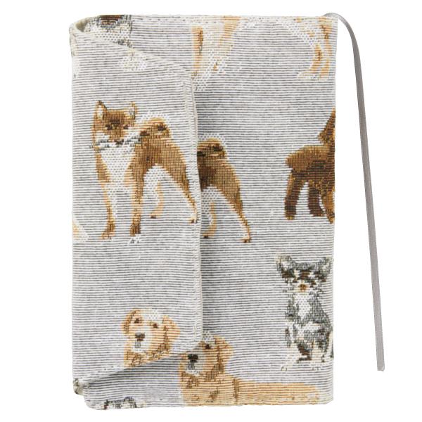 メニードッグ ブックカバー 開閉ボタンが付いた文庫本サイズ。