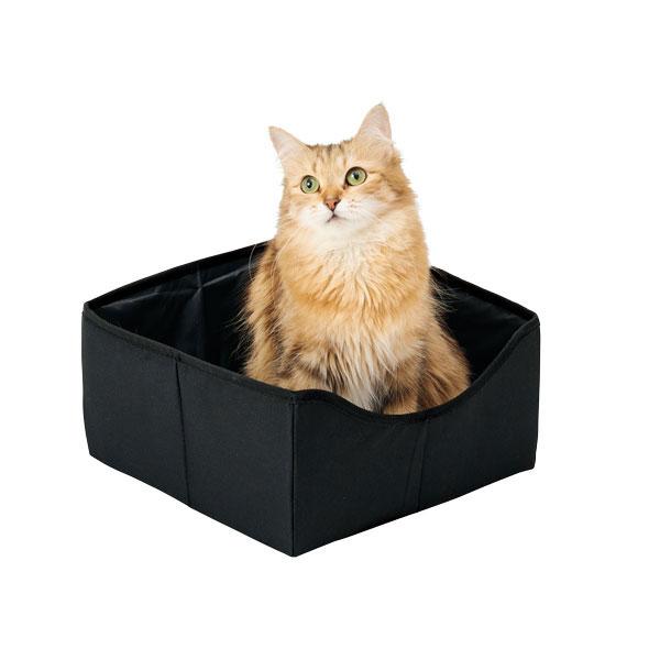 折り畳み式ハウス型トラベルリュック 中にすっぽり入るネコトイレ付。折り畳んで収納できます。