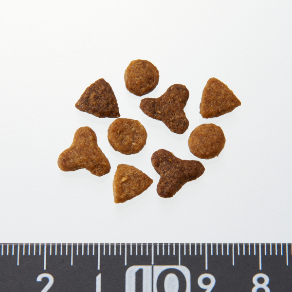 ピュリナワン　避妊・去勢した猫の体重ケア　サーモン＆ツナ 